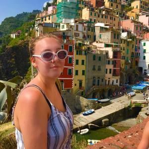 Meet your Posher, Sarah